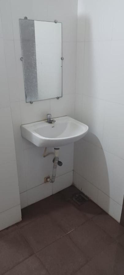 فندق شينايفي  Central Residency المظهر الخارجي الصورة